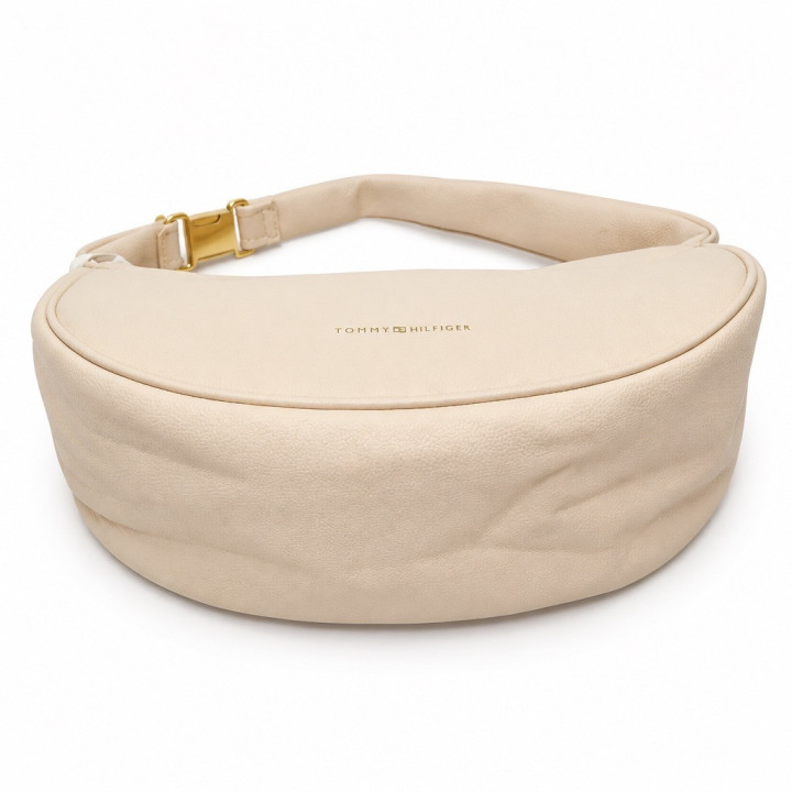 Tommy Hilfiger Contemporary Shoulder Bag AW0AW14884 Ecru Kremowa średnia torebka na ramię pojemna ze złotymi detalami
